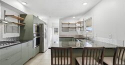 1038 N Woodland Court, Kansas City, MO 64118