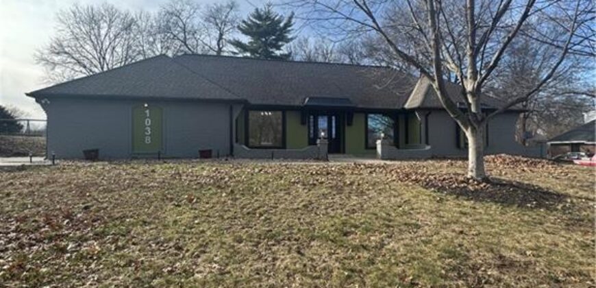 1038 N Woodland Court, Kansas City, MO 64118