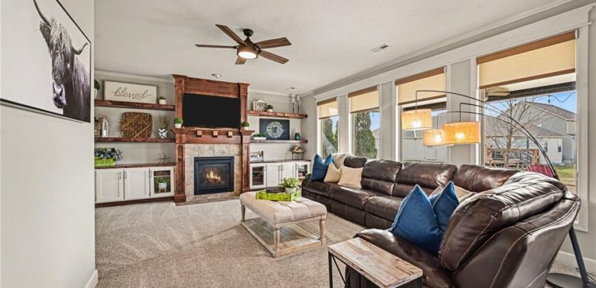 17802 Greyhawke Ridge, Smithville, MO 64089