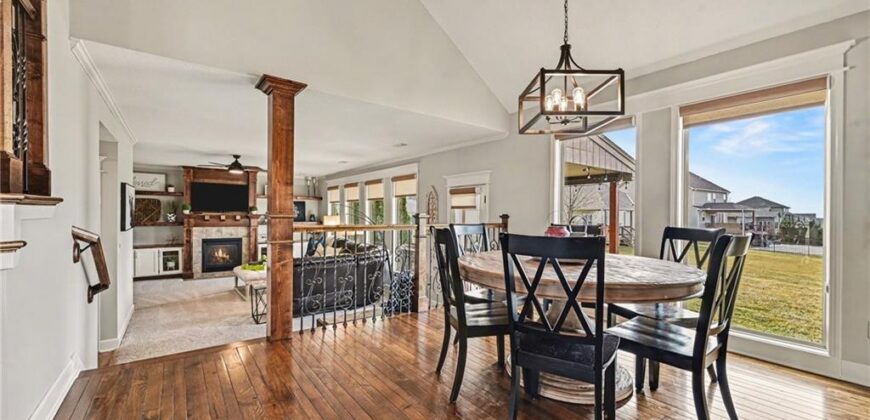 17802 Greyhawke Ridge, Smithville, MO 64089