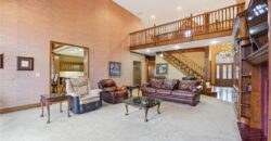 71 The Woodlands Drive, Gladstone, MO 64119