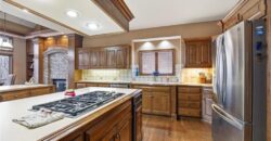 71 The Woodlands Drive, Gladstone, MO 64119