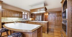 71 The Woodlands Drive, Gladstone, MO 64119