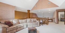71 The Woodlands Drive, Gladstone, MO 64119