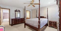 71 The Woodlands Drive, Gladstone, MO 64119