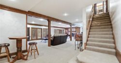 71 The Woodlands Drive, Gladstone, MO 64119