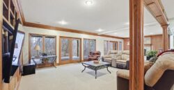 71 The Woodlands Drive, Gladstone, MO 64119