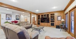 71 The Woodlands Drive, Gladstone, MO 64119