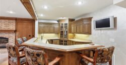 71 The Woodlands Drive, Gladstone, MO 64119