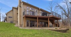 71 The Woodlands Drive, Gladstone, MO 64119