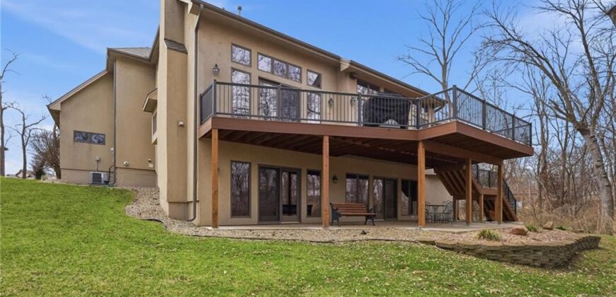 71 The Woodlands Drive, Gladstone, MO 64119