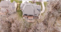 71 The Woodlands Drive, Gladstone, MO 64119