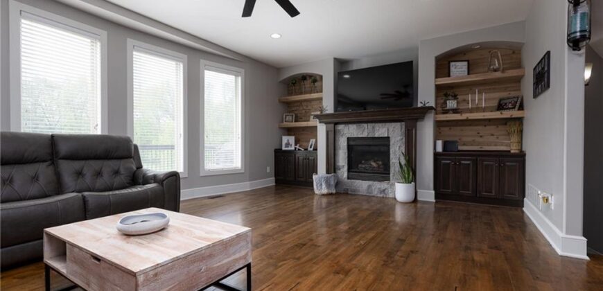 13017 Kelli Drive, Kearney, MO 64060