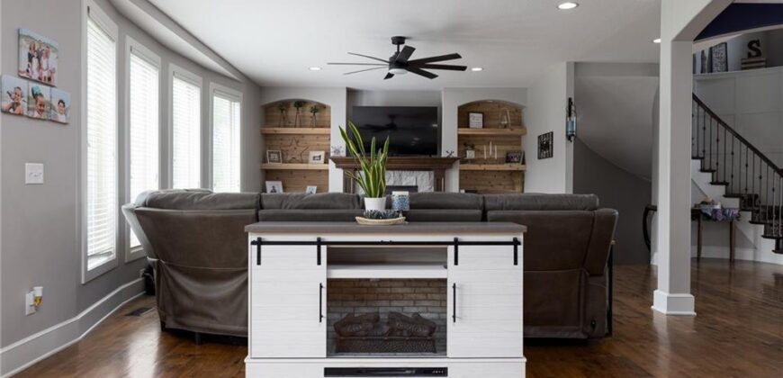 13017 Kelli Drive, Kearney, MO 64060