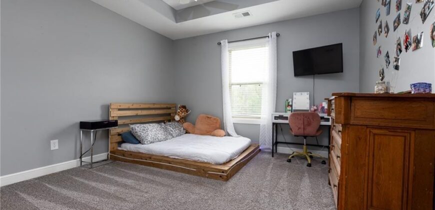 13017 Kelli Drive, Kearney, MO 64060