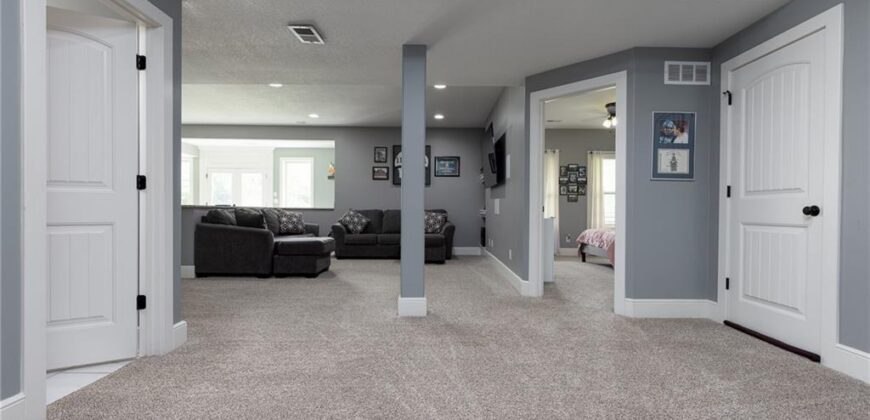 13017 Kelli Drive, Kearney, MO 64060