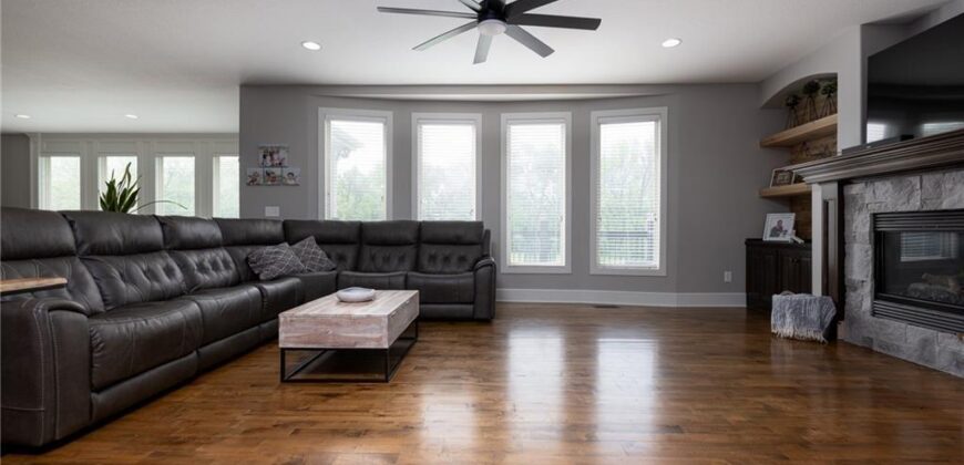 13017 Kelli Drive, Kearney, MO 64060