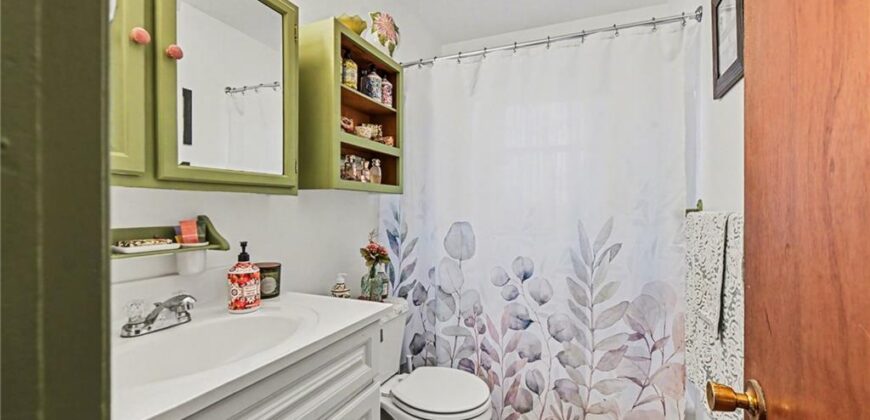 3936 N Spruce Avenue, Kansas City, MO 64117