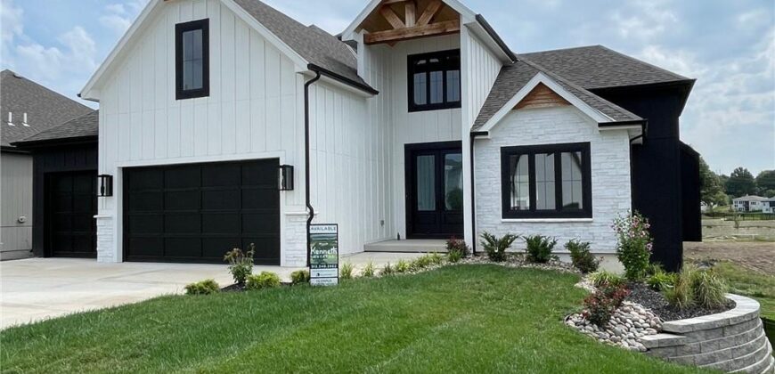 4709 NW Sienna Ridge, Riverside, MO 64150