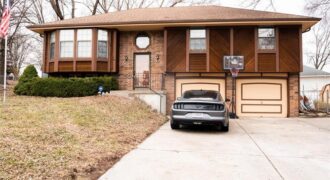 11526 N Wayne Avenue, Kansas City, MO 64155
