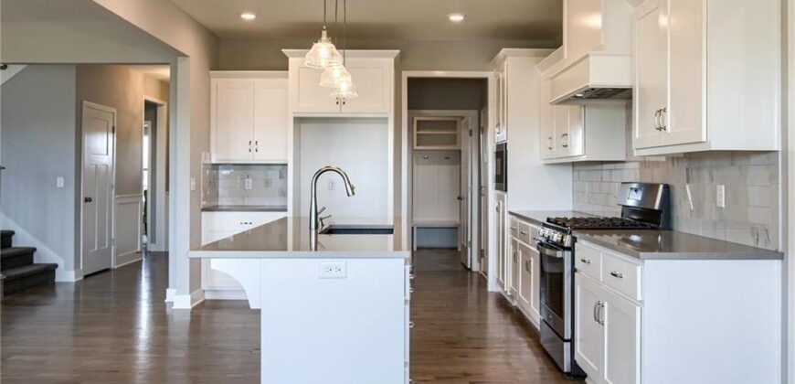 13630 Clover Court, Kearney, MO 64060