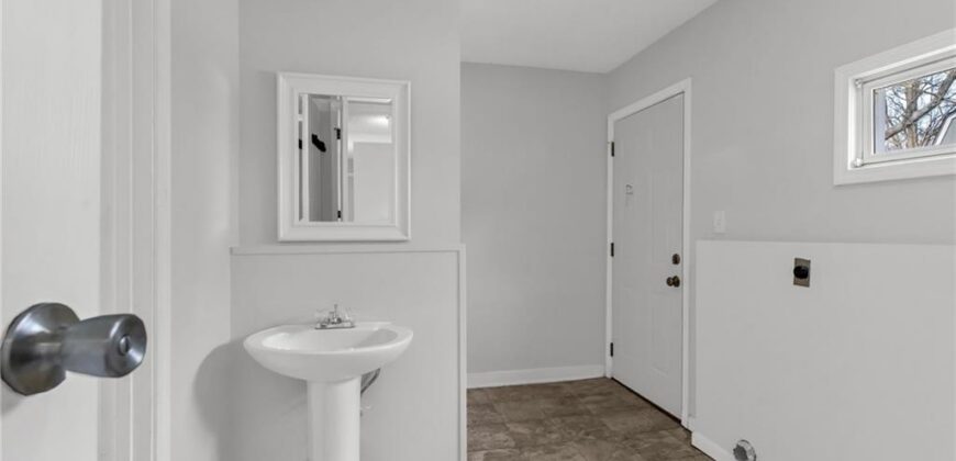 5300 NE 62nd Street, Kansas City, MO 64119