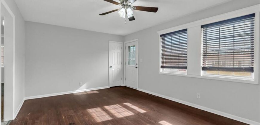 5300 NE 62nd Street, Kansas City, MO 64119