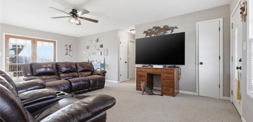 18325 Baxter Road, Lawson, MO 64062