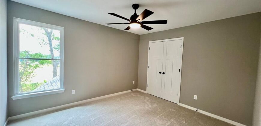 1972 Longview Drive, Liberty, MO 64068