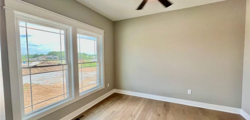 1972 Longview Drive, Liberty, MO 64068