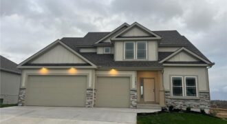 1972 Longview Drive, Liberty, MO 64068