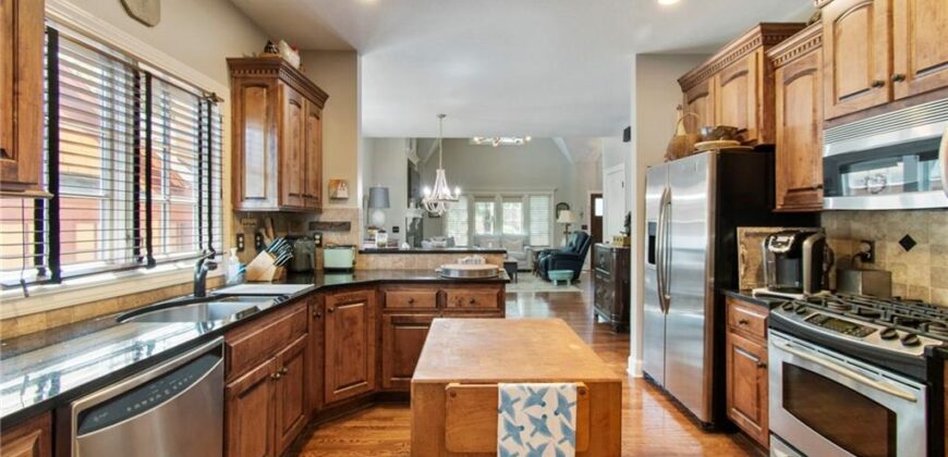 9008 NE 80th Street, Kansas City, MO 64158