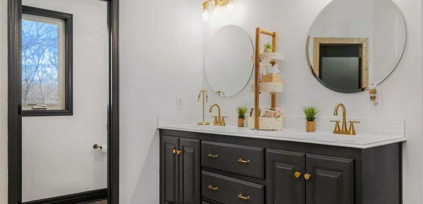 13021 Kelli Drive, Kearney, MO 64060