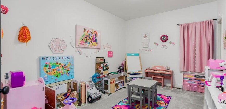 13021 Kelli Drive, Kearney, MO 64060