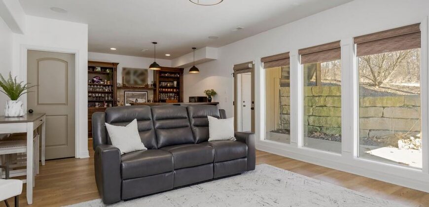 13021 Kelli Drive, Kearney, MO 64060