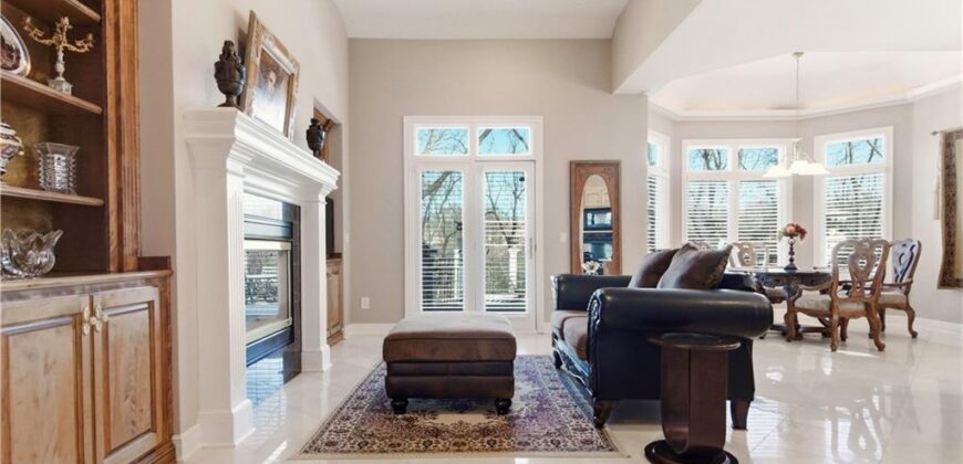 4405 N Hickory Lane, Kansas City, MO 64116