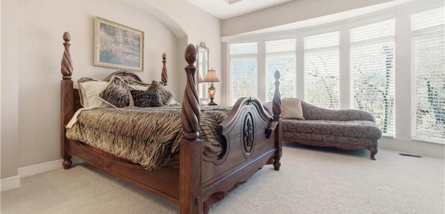 4405 N Hickory Lane, Kansas City, MO 64116