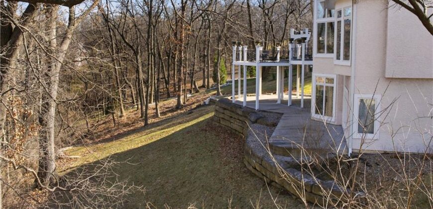 4405 N Hickory Lane, Kansas City, MO 64116