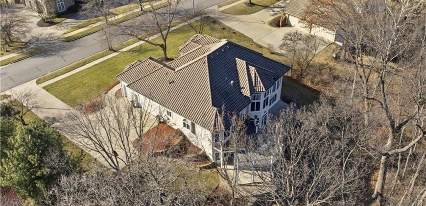 4405 N Hickory Lane, Kansas City, MO 64116