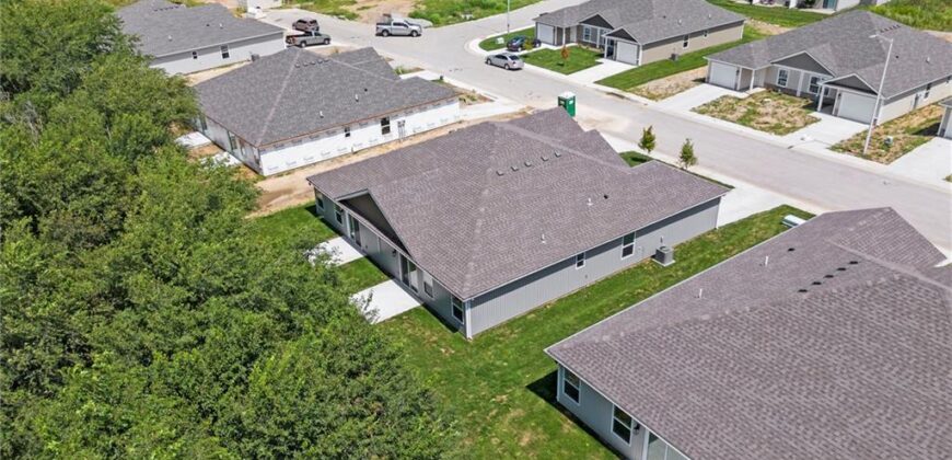 3912 NW 93rd Street, Kansas City, MO 64154
