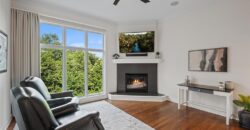 8190 Shoreline Drive, Parkville, MO 64152