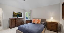 8190 Shoreline Drive, Parkville, MO 64152