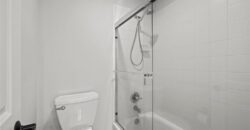 8190 Shoreline Drive, Parkville, MO 64152