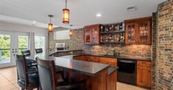 8190 Shoreline Drive, Parkville, MO 64152
