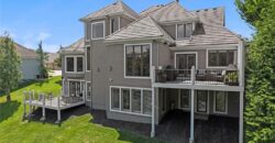 8190 Shoreline Drive, Parkville, MO 64152