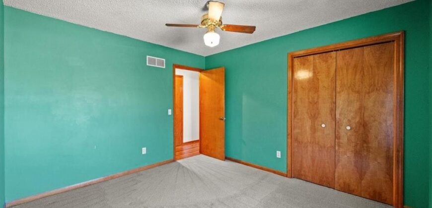 9007 Dry Dock Drive, Liberty, MO 64068