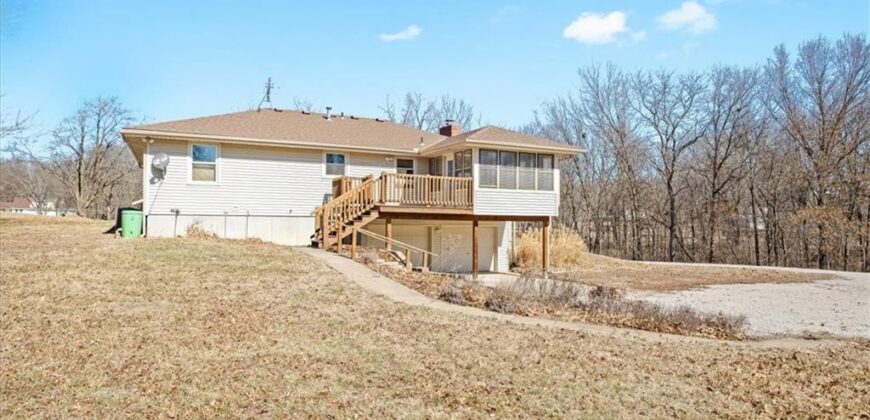 9007 Dry Dock Drive, Liberty, MO 64068