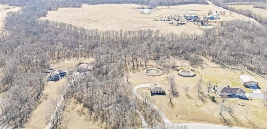 9007 Dry Dock Drive, Liberty, MO 64068