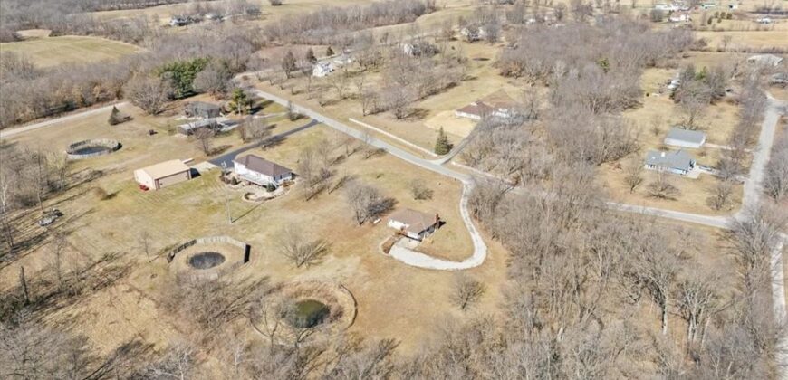 9007 Dry Dock Drive, Liberty, MO 64068