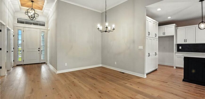 10504 N Mulberry Street, Kansas City, MO 64155